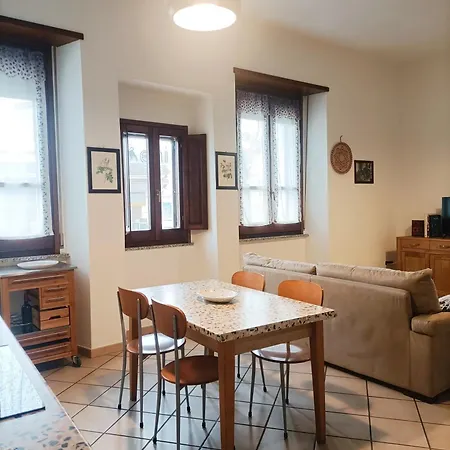 Bright Port View Apartment- Free Parking Apartment Cagliari